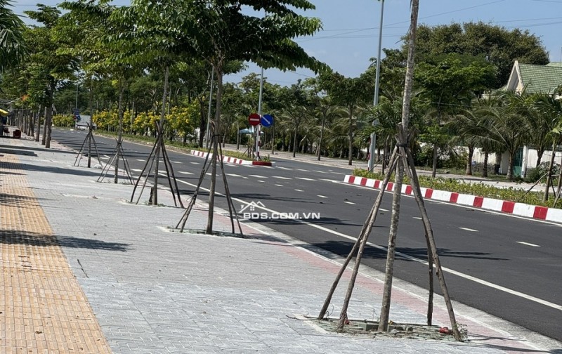 (Chính chủ) Cần bán gấp đất mặt tiền đường Trường Chinh (đường 81)